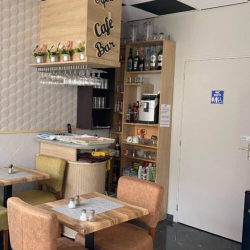 salle-du-bas-restaurant-mediterranee-voves